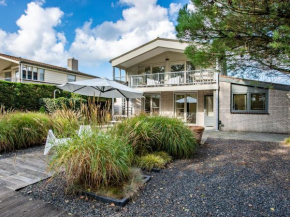 Spacious bungalow with enclosed garden